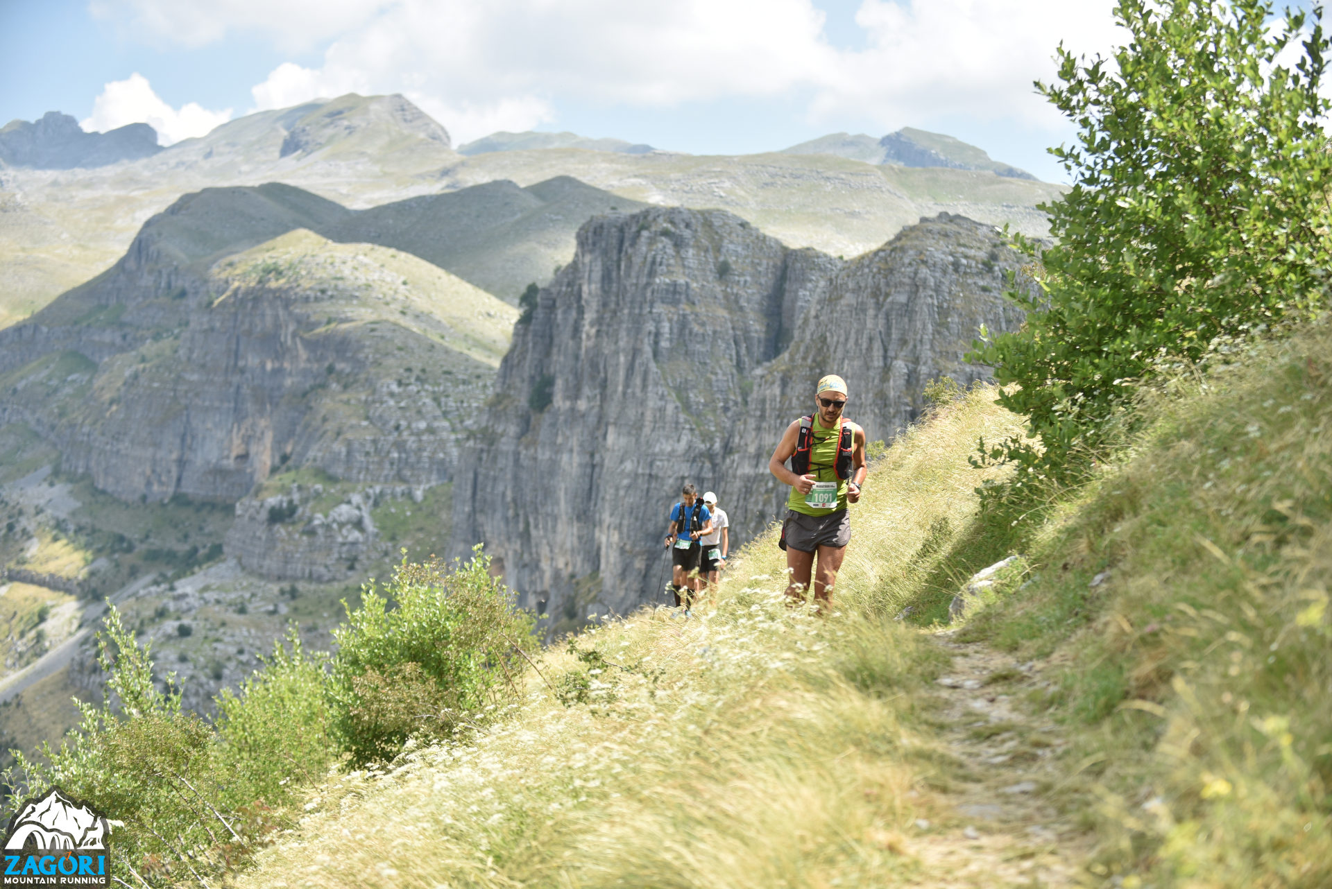 4_Zagori_Mountain_Running.jpg